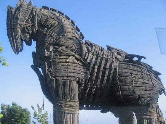 O cavalo de Tróia era um dispositivo em forma de um enorme cavalo